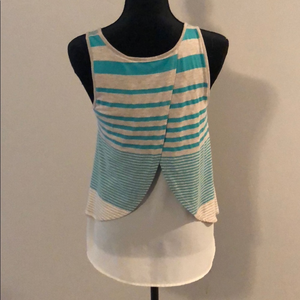 Split-back Tank - Picture 2 of 2